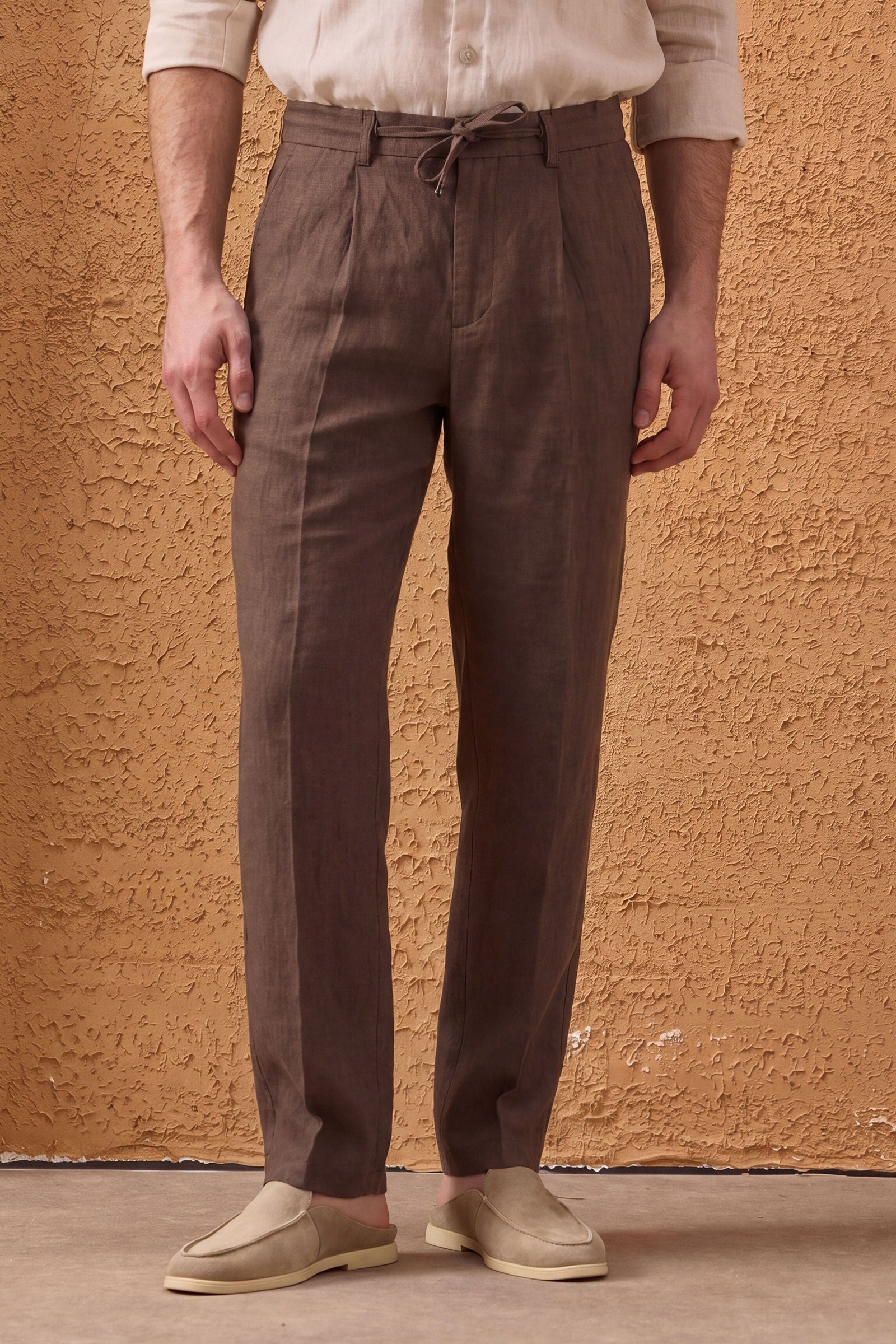 Men’s Black Zip Linen Jacket & Brown Trousers Set Smart Casual Summer Outfit 6 Men’s Black Zip Linen Jacket & Brown Trousers Set Smart Casual Summer Outfit - Image 6
