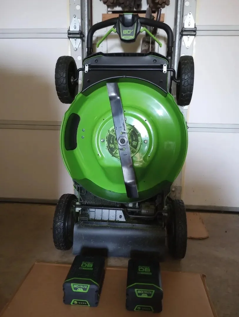 Greenworks 80V 21-Inch Self-Propelled Lawn Mowers. 5 Greenworks 80V 21-Inch Self-Propelled Lawn Mowers. - Image 5