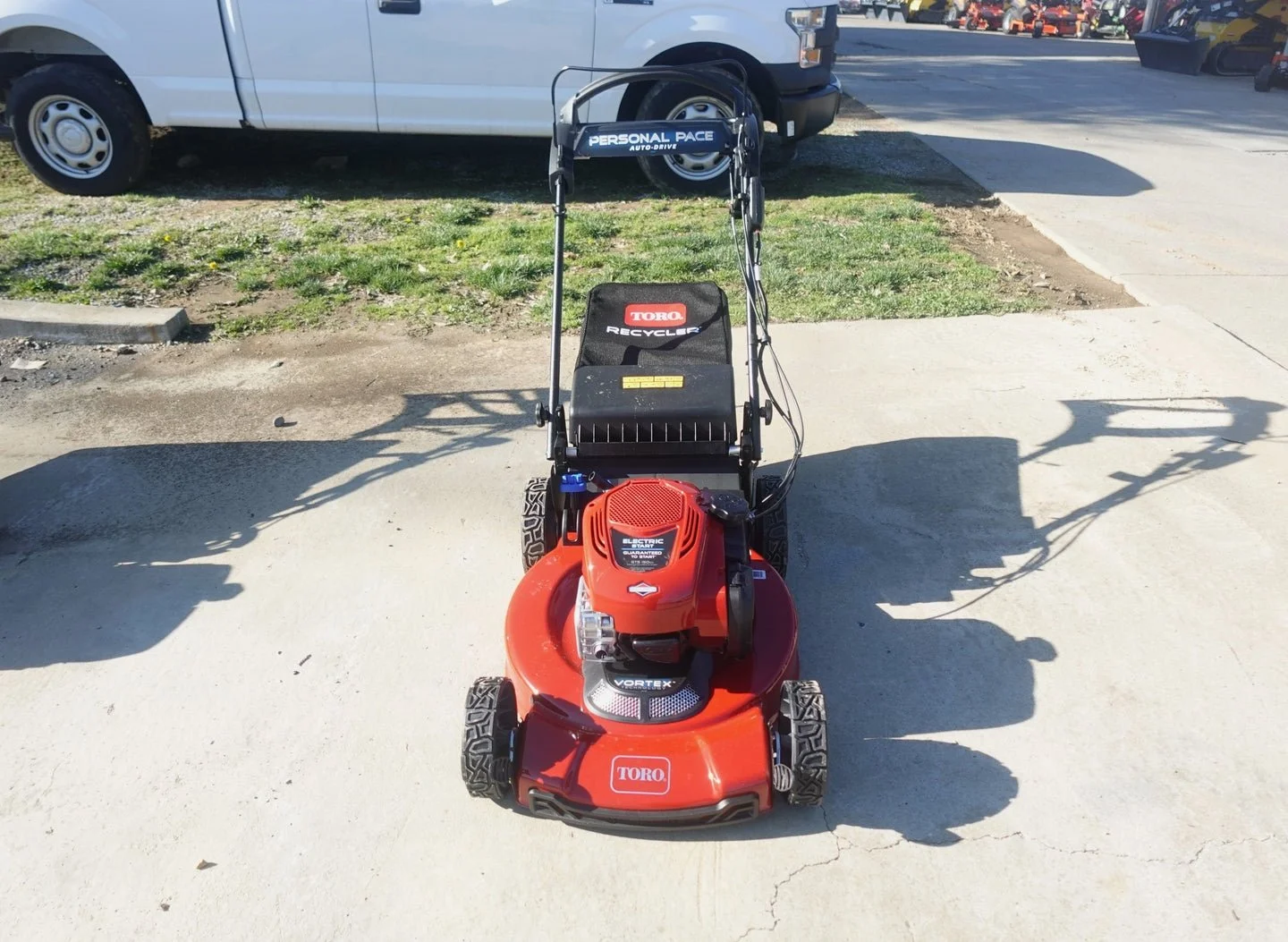 Toro 22″ Electric-Start Recycler Personal Pace Self-Propelled Gas Lawn Mowers. 5 Toro 22″ Electric-Start Recycler Personal Pace Self-Propelled Gas Lawn Mowers. - Image 5