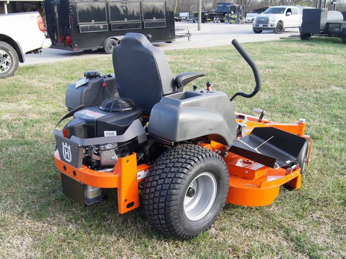 Husqvarna MZ61 61″ Zero Turn Lawns Mowers 24HP KAW (Scratch and Dent) 5 Husqvarna MZ61 61″ Zero Turn Lawns Mowers 24HP KAW (Scratch and Dent) - Image 5