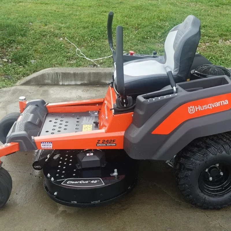 Husqvarna Z242F Special Editions 42″ Zero Turn Mowers 21.5HP KAW (Scratch and Dent) 9 3 205 1 - stylecityinc