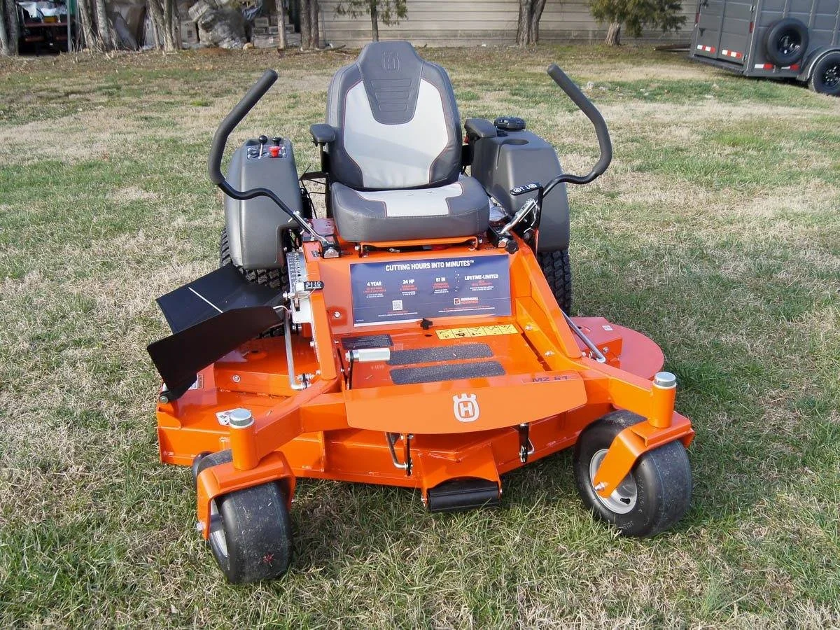 Husqvarna MZ61 61″ Zero Turn Lawns Mowers 24HP KAW (Scratch and Dent) 2 Husqvarna MZ61 61″ Zero Turn Lawns Mowers 24HP KAW (Scratch and Dent) - Image 2